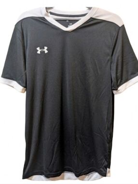 NWOT Men's Under Armour Maquina 3.0 Soccer Jersey - Black/White - Size M